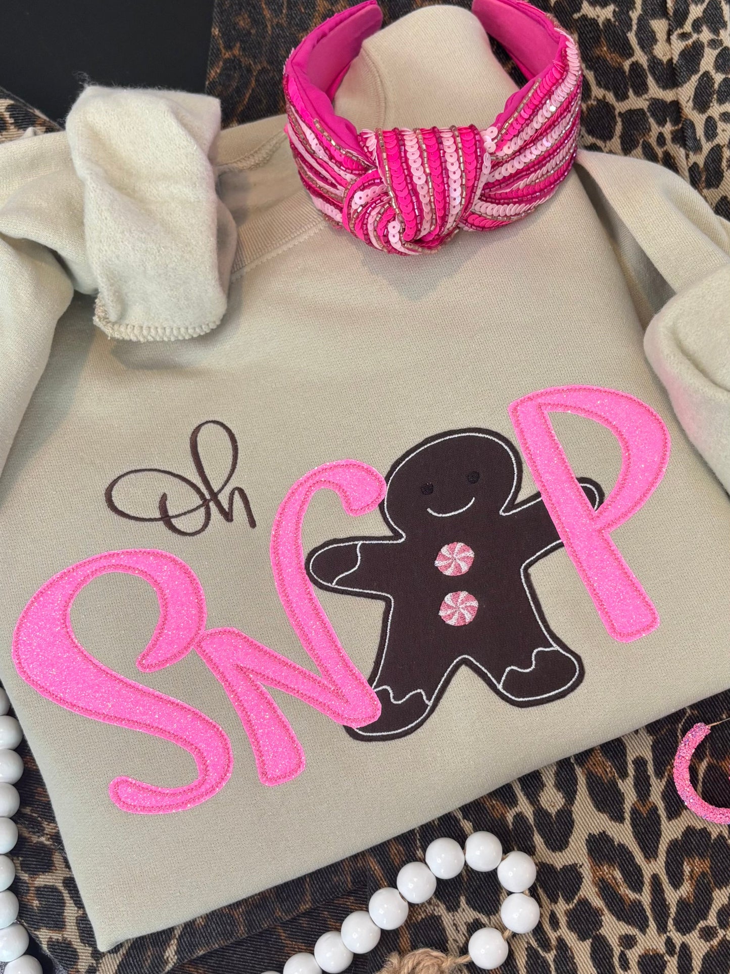Oh Snap – Bean Stitch Christmas Appliqué Sweatshirt