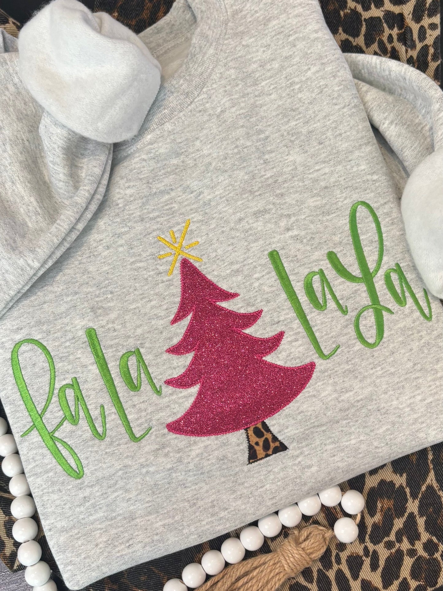 Fa La La La – Bean Stitch Christmas Appliqué Sweatshirt