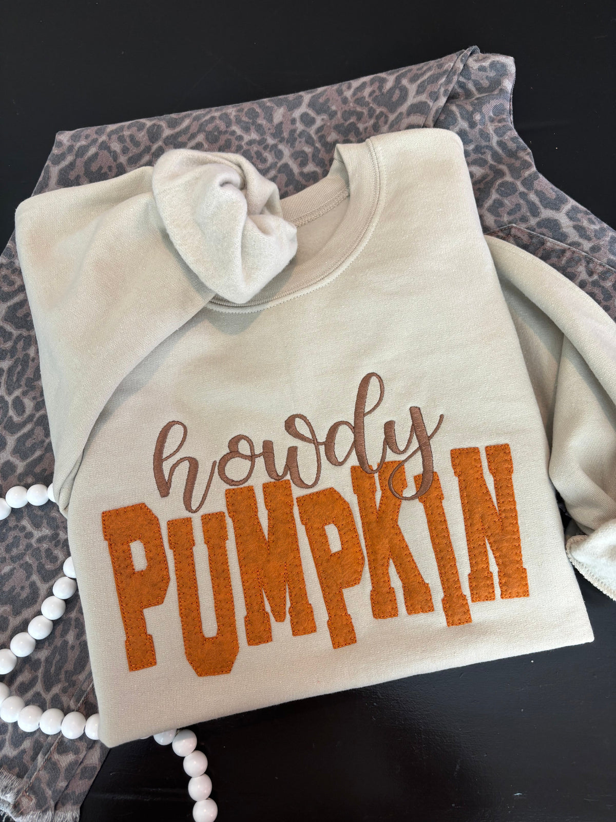 Howdy Pumpkin Appliqué Embroidered Sweatshirt